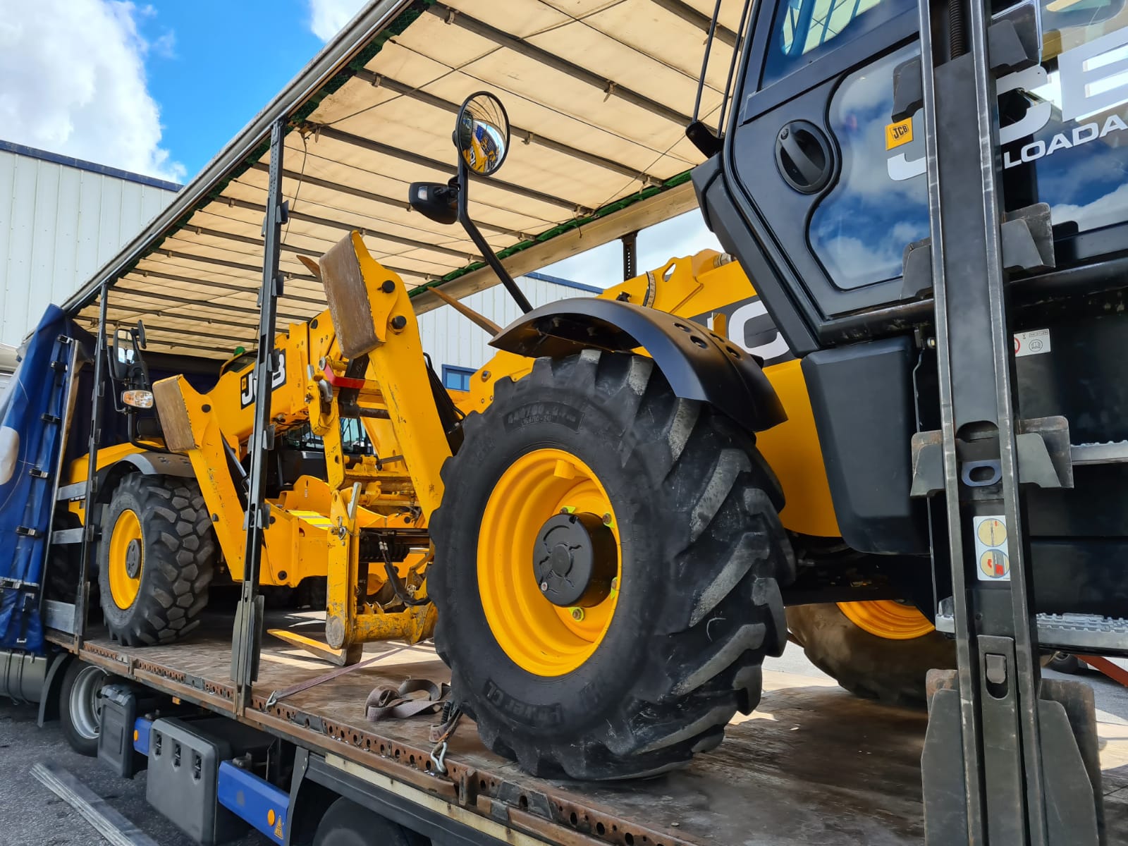 2 loads of  JCBs...SOLD...to a customer in Germany